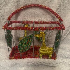 Handmade Metal Colorful Beaded Giraffe Leaf‎ Animal Wire Basket